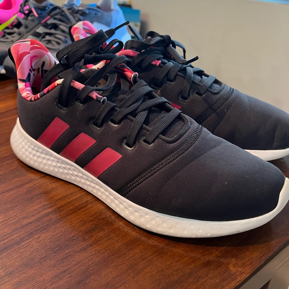 Adidas women’s sneakers